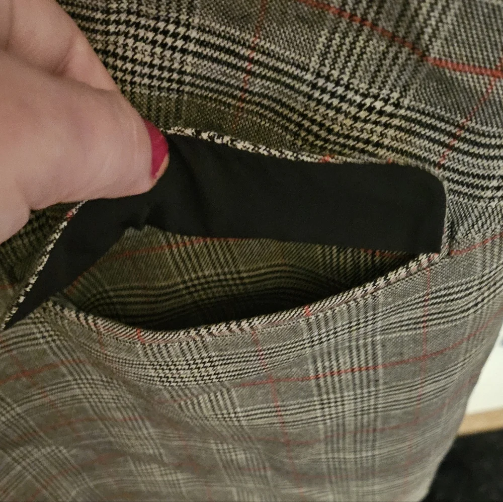 1. State Women's Brown Plaid Blazer - Picture 4 of 6